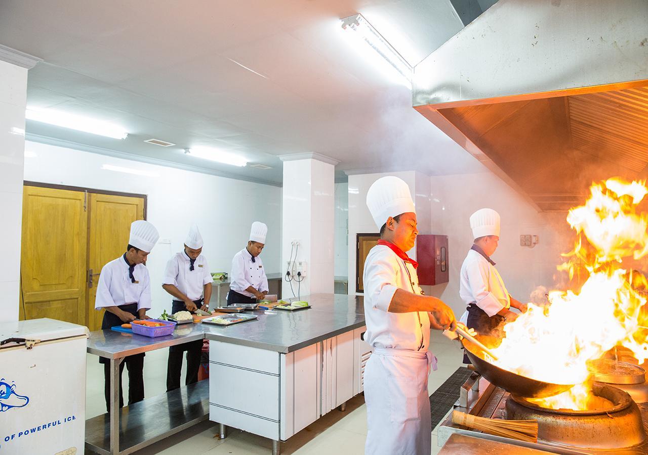 Kma Naypyitaw Hotel Naypyidaw Экстерьер фото
